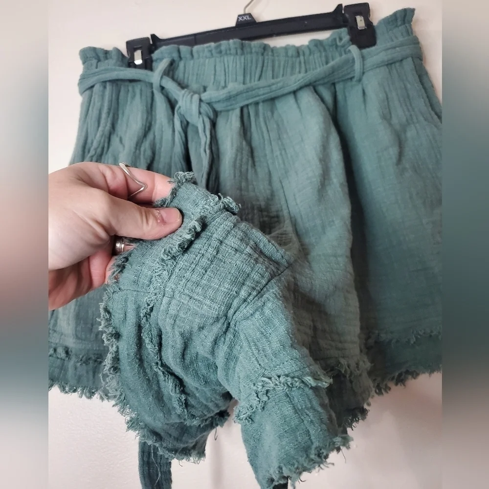 Arula Gauze Highrise Lined Paperbag BoHo Shorts Size 10/12
